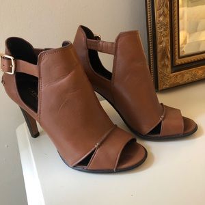 Coach Idena caramel leather heeled shoes size 6.5